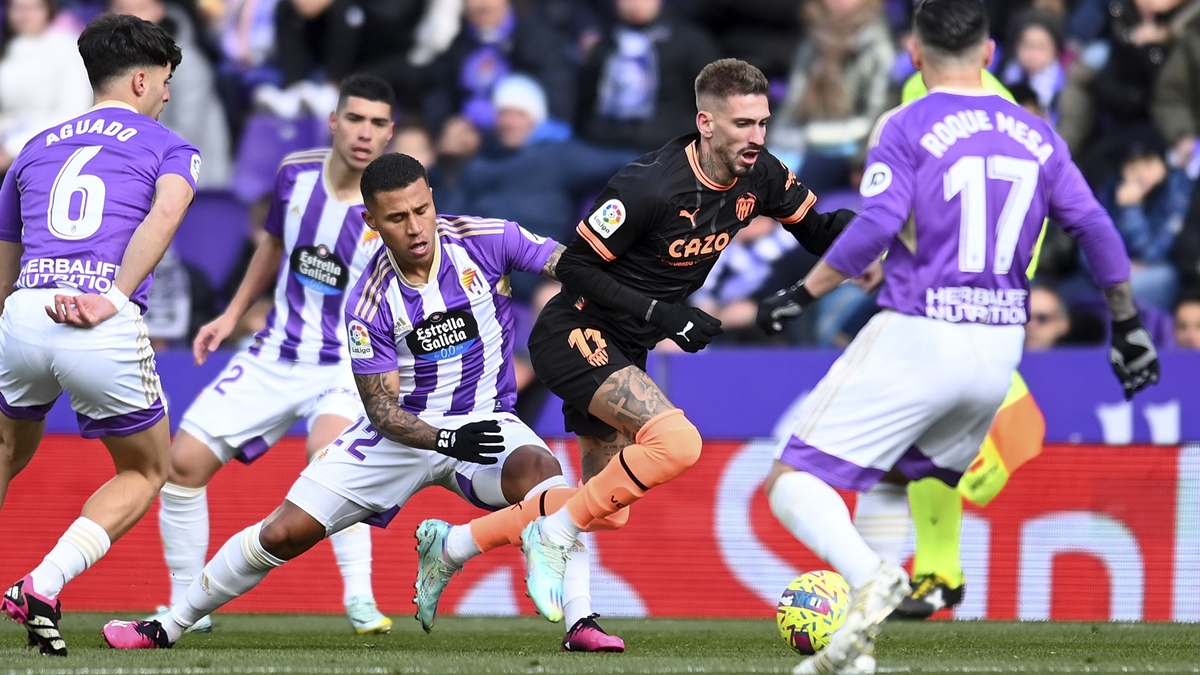 Nhận định soi kèo Valladolid vs Valencia lúc 03h00 ngày 14/12/2024